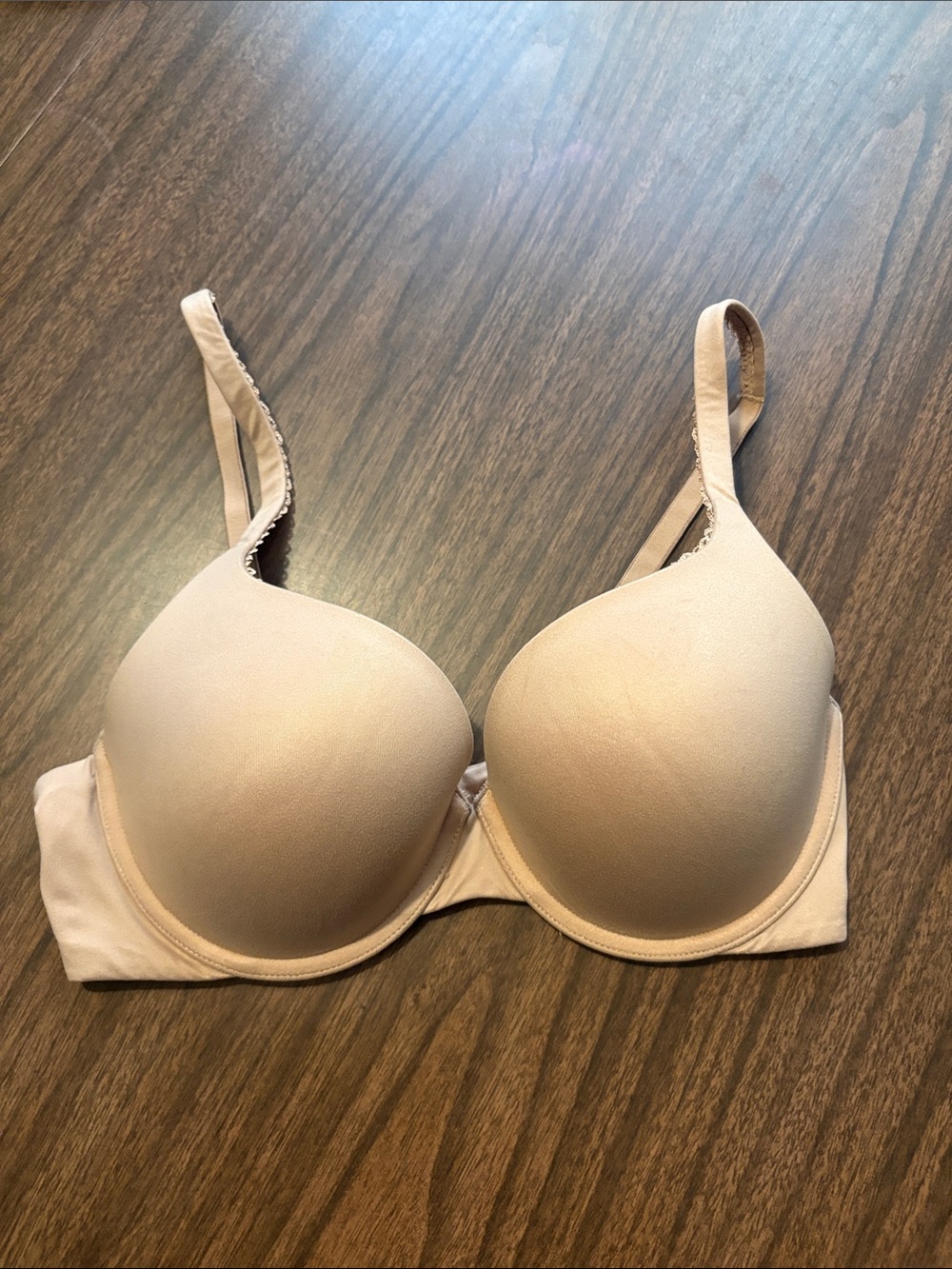 Victoria's Secret 36C Body by Victoria Perfect Shape Smooth Nude T-Shirt Bra